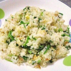 香菜とたまごのチャーハン（香菜蛋炒飯）